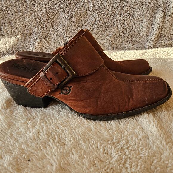 Born Women's Leather‎ Comfort Blocked Heeled Clog Slip Mules Buckle Size 6 Brown - Picture 1 of 7